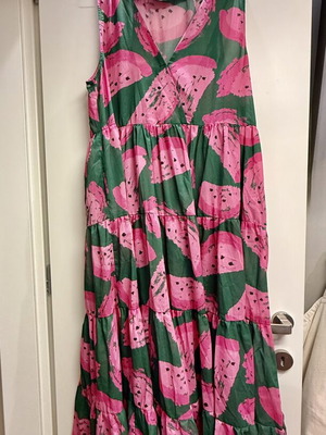 Karavan dress one size like new, green