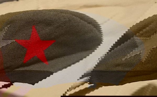 ΑΝΑΜΝΗΣΤΙΚΑ ΑΠΟ ΚΟΥΒΑ  (T - SHIRT, ΜΠΕΡΕ)