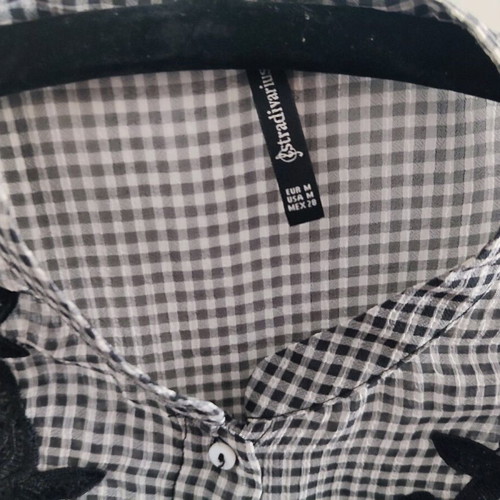 Stradivarius shirt like new, black and white checkered with embroidery