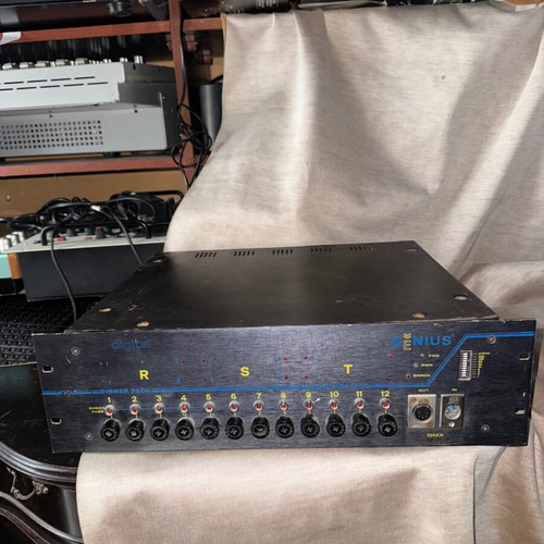 Genius MC2000 DIG Digital Dimmer Pack refurbished, 12 channels