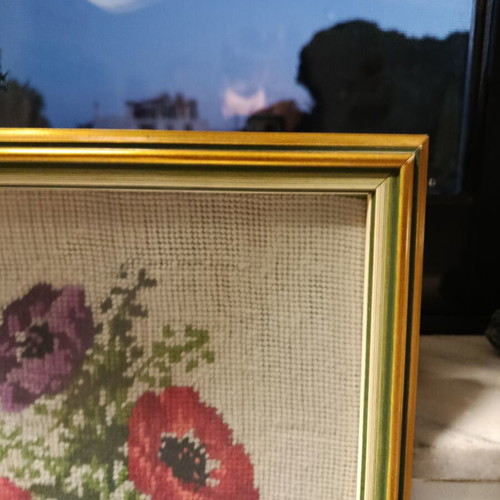 Embroidery with flowers in frame 45cm x 25cm like new