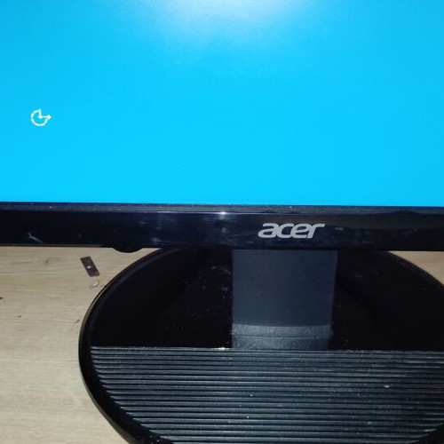 Desktop PC AMD Ryzen 3 PRO 3200G with 8GB RAM and 240GB SSD, like new