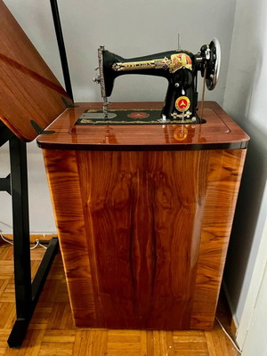 Sewing machine like new
