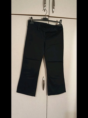 Black capri pants like new, size S/36/8