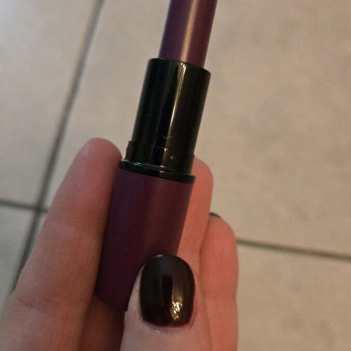 Mac Lipstick 604 Heroine like new