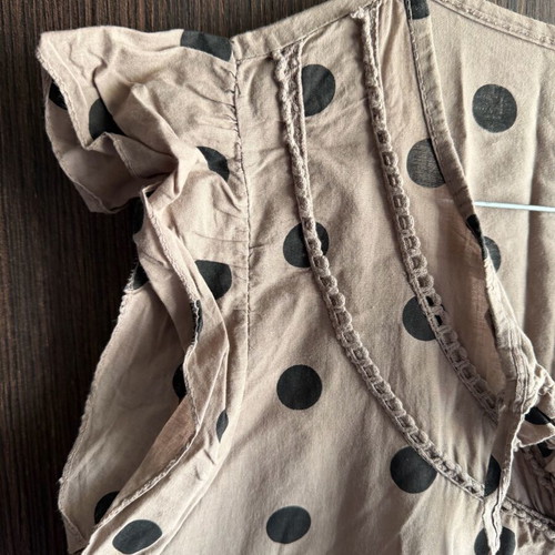 Shirt-blouse worn slightly, black and beige, one size