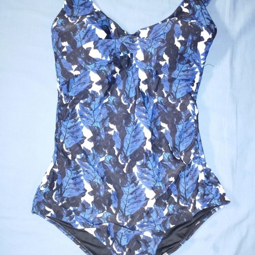 One-piece swimsuit XL like new, multicolor