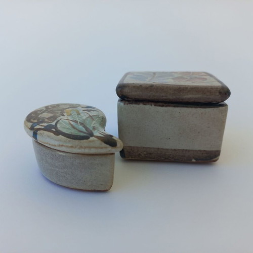 Set of 2 vintage handmade ceramic jewelry boxes like new