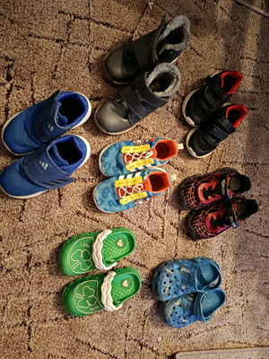 Children's shoes used multicolor, sizes 27-28