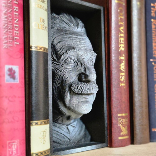 Einstein Bookend new