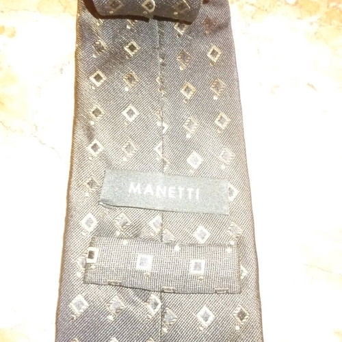 Manetti tie like new