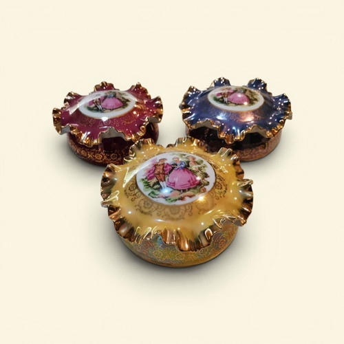 Vintage porcelain jewelry boxes like new, rococo style with gold details