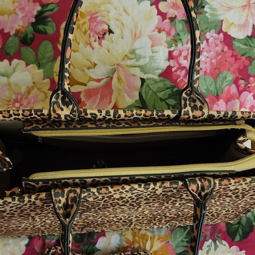 Leopard print women's handbag with strap