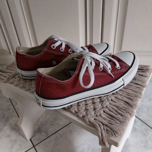 All Star authentic burgundy sneakers new, size 36