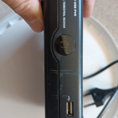 TV Star T910 decoder used with remote and scart to RCA cable