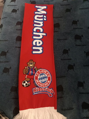 Bayern kids club scarf used