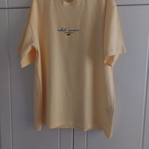 Pull & Bear yellow t-shirt size S new, 100% cotton