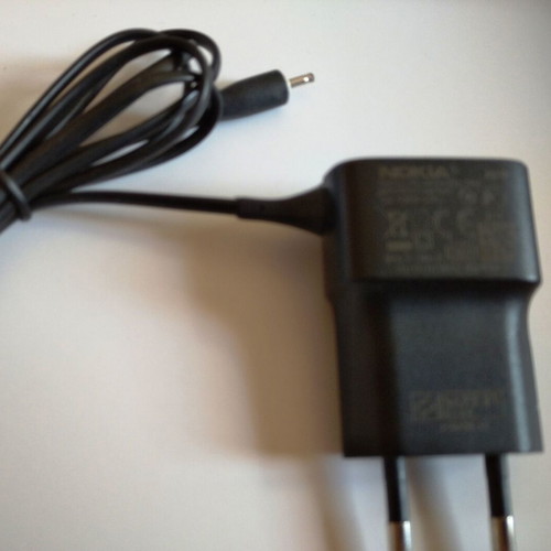 Nokia AC-11E mobile charger like new