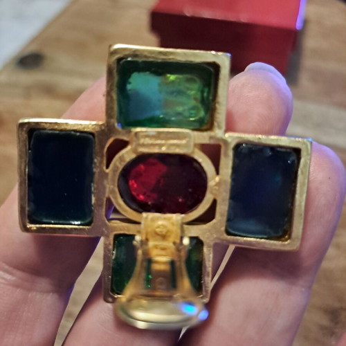 Salvatore Ferragamo Gancini earrings vintage, like new, size XXL