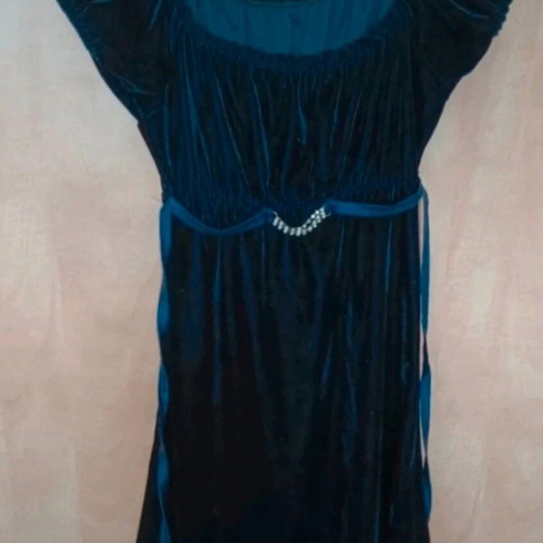 Mini blue velvet dress like new with belt and rhinestones