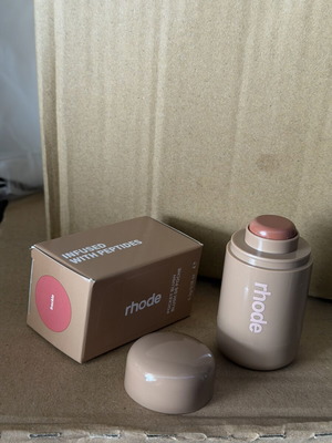 Rhode Pocket Blush Freckle new unused