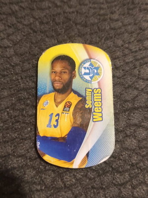Metal basketball stars cap used Sonny Weems