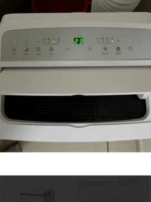Portable air-conditioner like new with cooling and dehumidifying functions