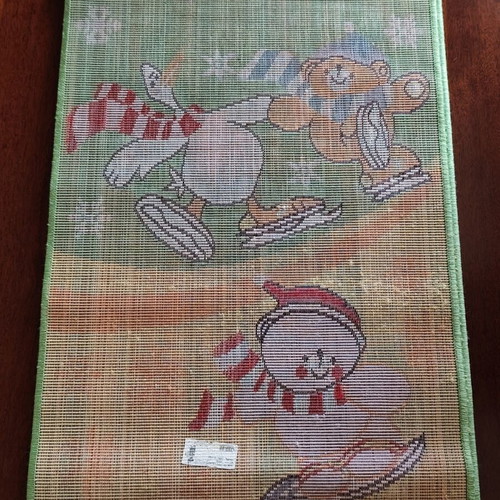 Children's rugs set of 2 like new, ideal for kids' room