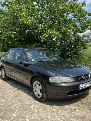 Opel Vectra B 2.0 petrol sedan used, manual, black