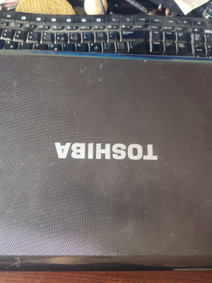 Toshiba Satellite A665-S6050 φορητός υπολογιστής μεταχειρισμένος για ανταλλακτικά χωρίς μπαταρία μνήμη δίσκο