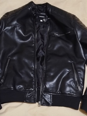 Terranova jacket size Medium new, black leather