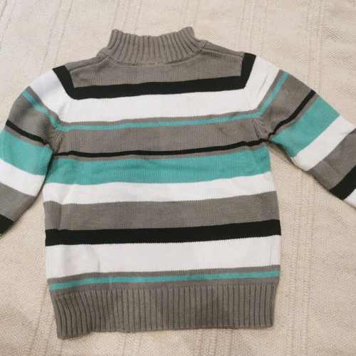 Knitted sweater for boy size 98 like new