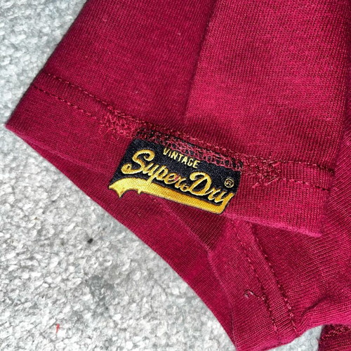 Superdry Limited Edition Panthers Tokyo T-Shirt size L like new, burgundy