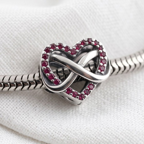 Pandora Infinity Family Red Heart Charm new, silver with red stones