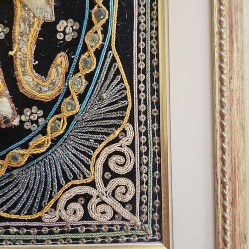 Framed artwork like new with handmade elephant from Thailand