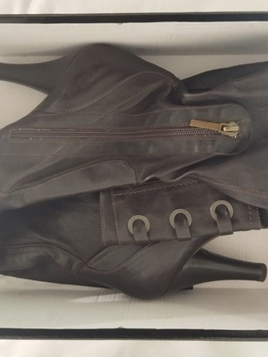 Leather high-heeled boots size 37, brown