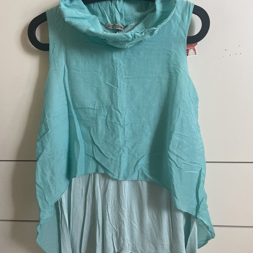 Attrativo turquoise blouse like new, size small