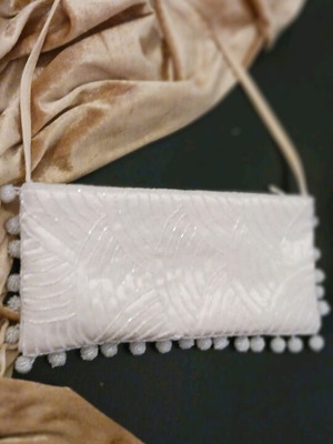 Embroidered Beaded Bag like new, beige handbag