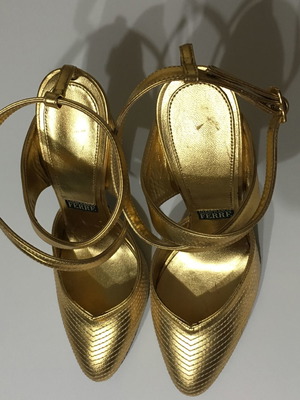 Γυναικεία παπούτσια Gianfranco Ferre χρυσά πέδιλα γόβες νέα μέγεθος 37