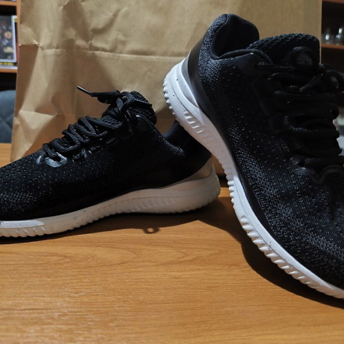 Airstep women's athletic shoes used, size 40, black with memory foam