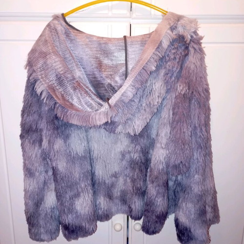 BSB gray jacket with thin fur, new, size medium