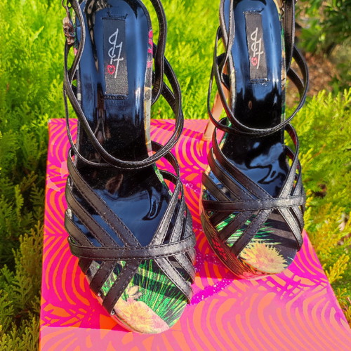 Iron Fist Reina Muerte sandals new, size 39, black platform