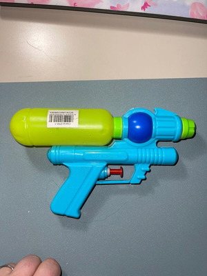 Small watergun like new