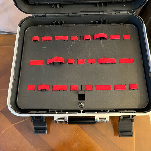 Toolbox case with lock like new