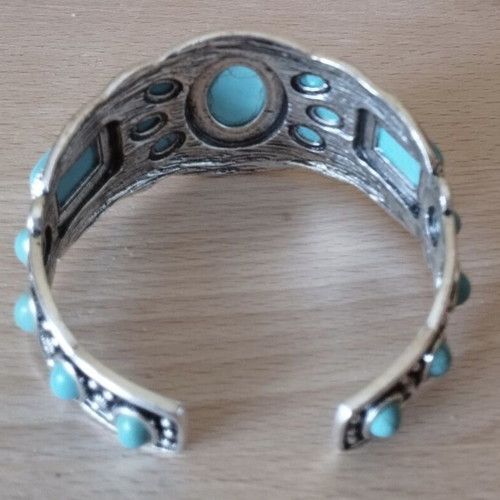 Bohemia adjustable bracelet with turquoise stones like new