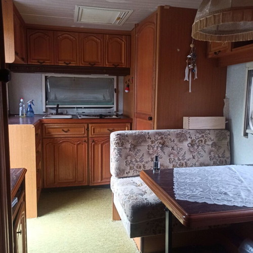 Hobby Prestige 5-Meter Caravan with Double Bed and Chemical Toilet