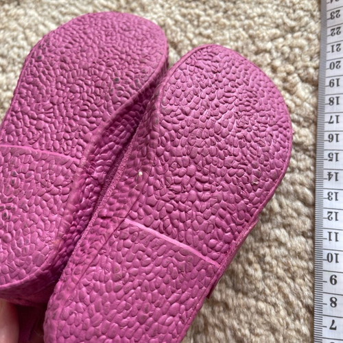 Children's Anatomical Sneakers like new, pink, size 28