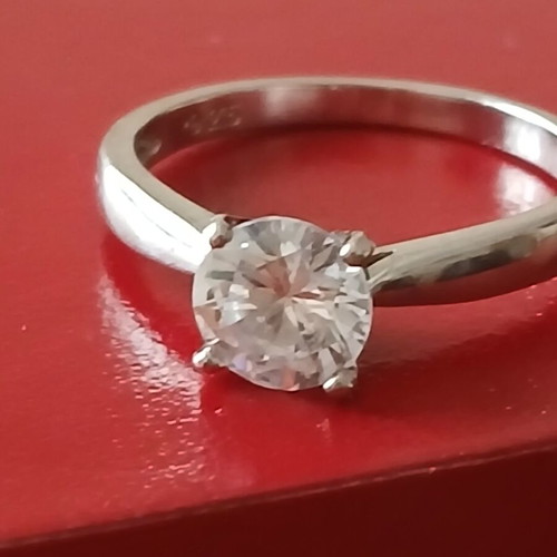 Solitare ring 925 silver 17 mm like new