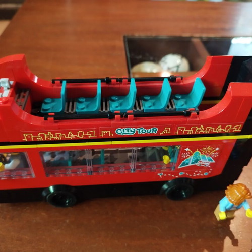 Lego London bus like new with minor missing pieces