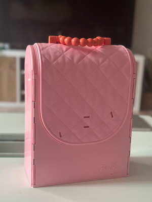 Βαλιτσάκι της Barbie Vintage ‘98 μεταχειρισμένο με μικρές ελλείψεις